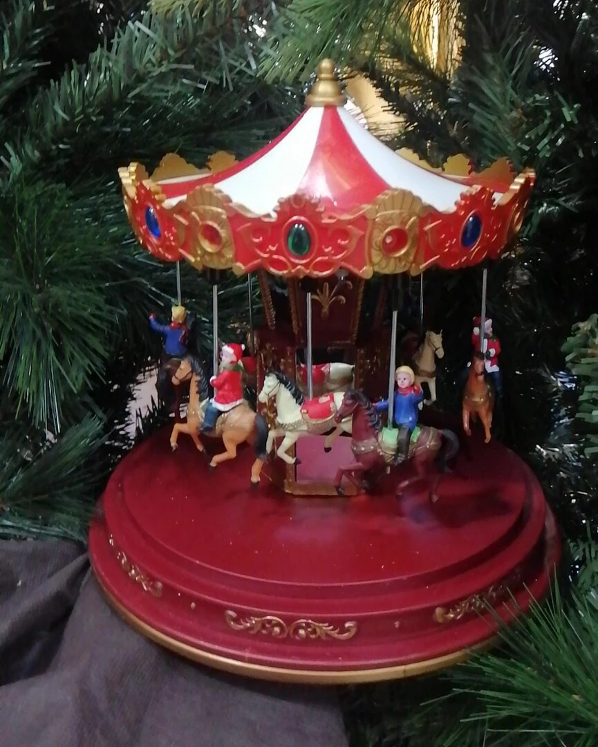 "NATALE" GIOSTRINA NATALIZIA MOVIMENTO E MUSICA