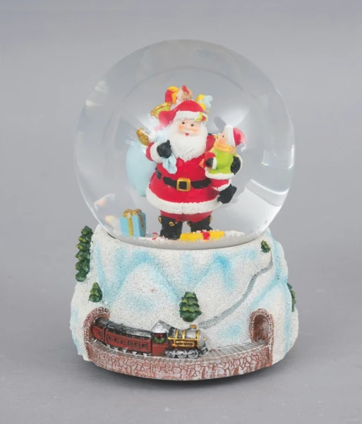 "NATALE" SFERA VETRO E RESINA  CON ACQUA CM 10X15 CON MECCANISMO CARILLON  